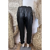 Pantalon en simili cuir noir grande taille 