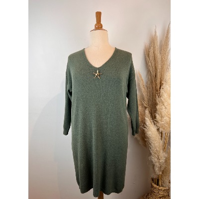 Robe pull mailles uni + broche amovible grande taille