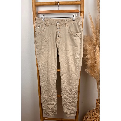 Pantalon jean beige délavé froissé boutons Karostar du 38 au 48