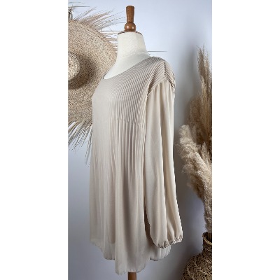 Tunique robe beige en voile plissé grande taille