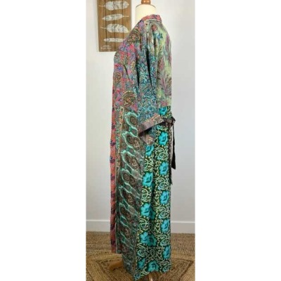 KIMONOS