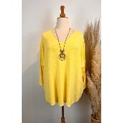 Pull col v uni + collier grande taille