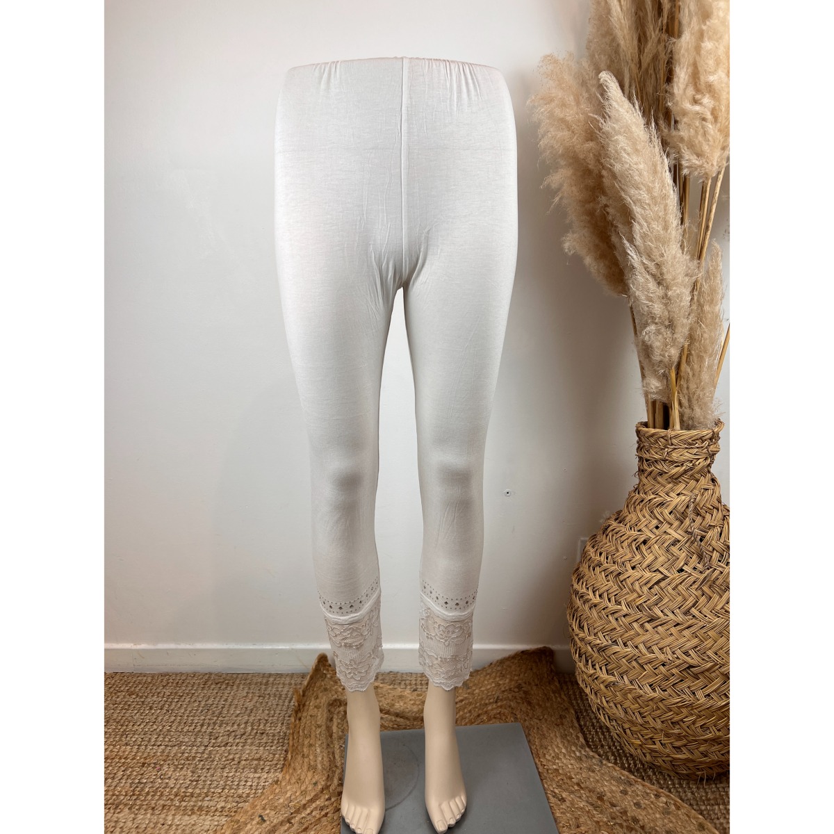 Legging grande taille dentelle sale