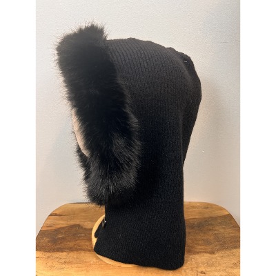 Cagoule avec fausse fourrure laine noire