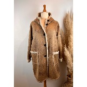 Manteau capuche façon mouton retourné grande taille