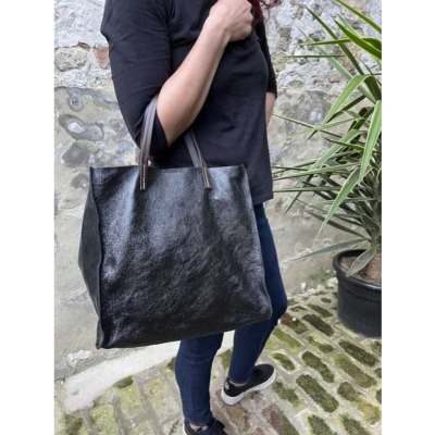 Sac cuir petit cabas noir irisé 