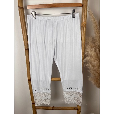 Legging court dentelle blanc grande taille