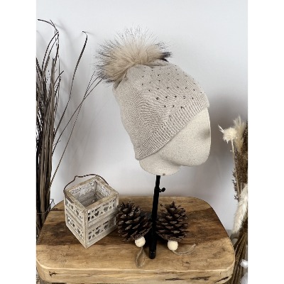 Bonnet strass pompon en marmotte 